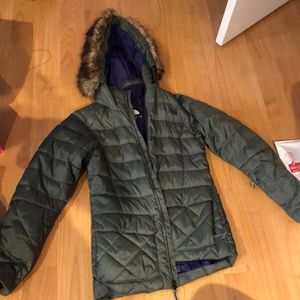 North face parka with detachable fur